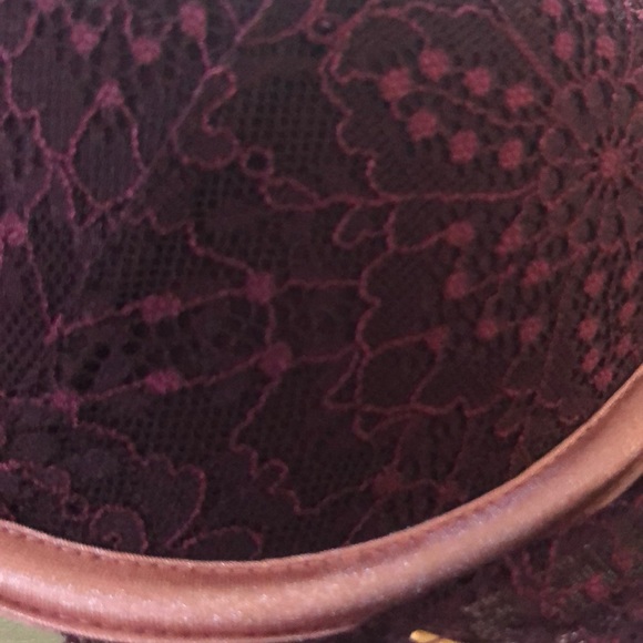 Pink Bra - Picture 5 of 5